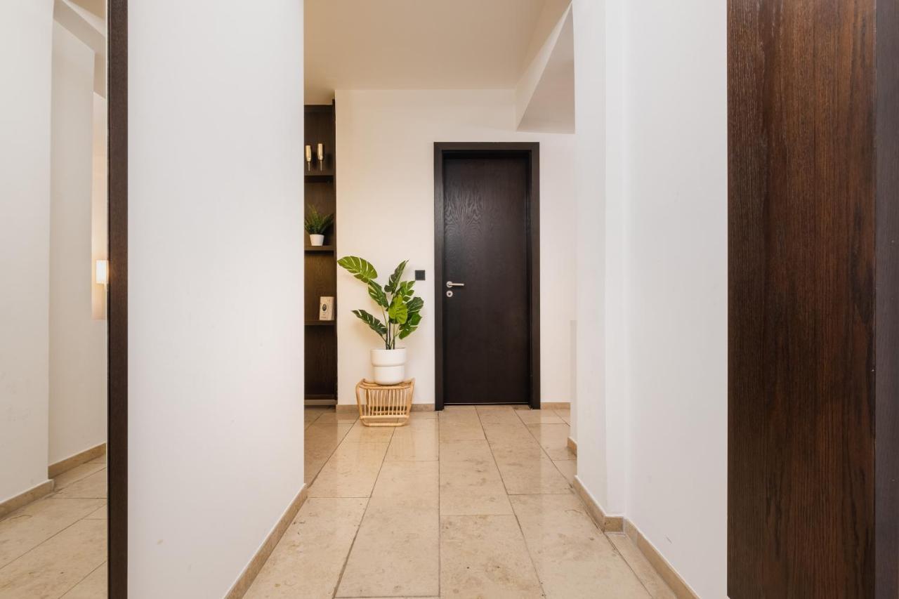 Devin Apartment *